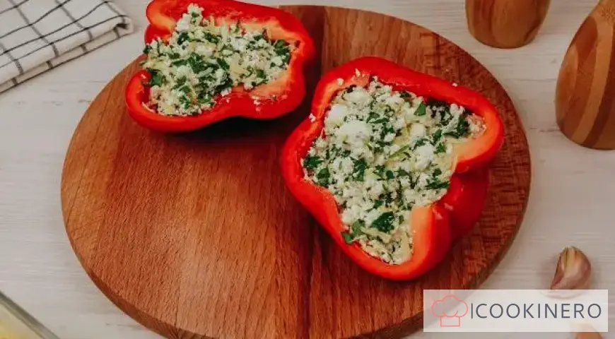 Baked peppers with cottage cheese and herbs