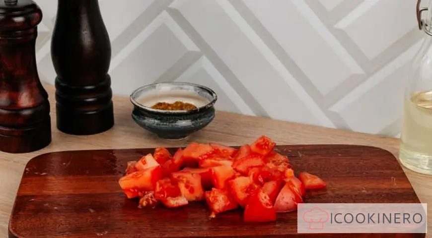 Gebackener Eintopf mit Gemüse, Schweinefleisch und Paprika