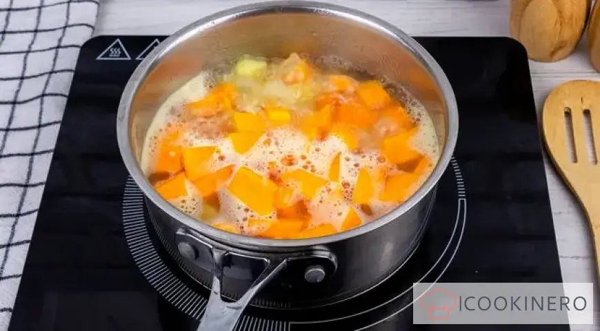 Zuppa di zucca e panna