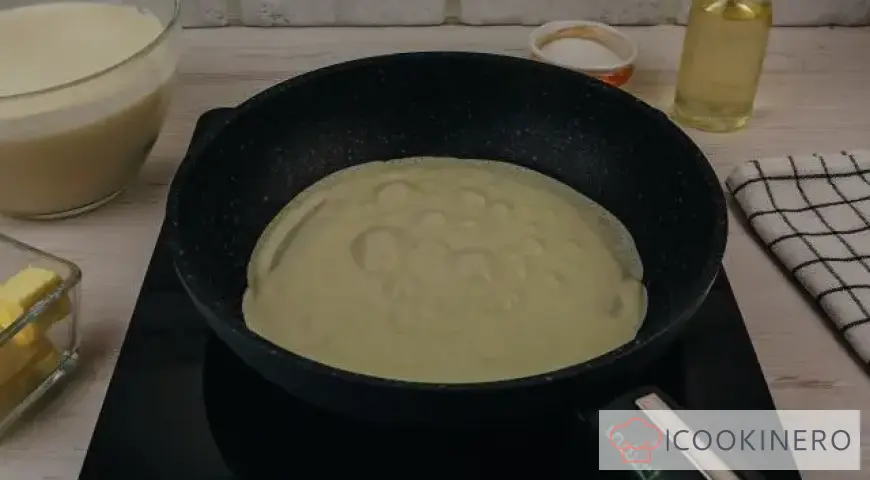 Pfannkuchen mit Kondensmilch