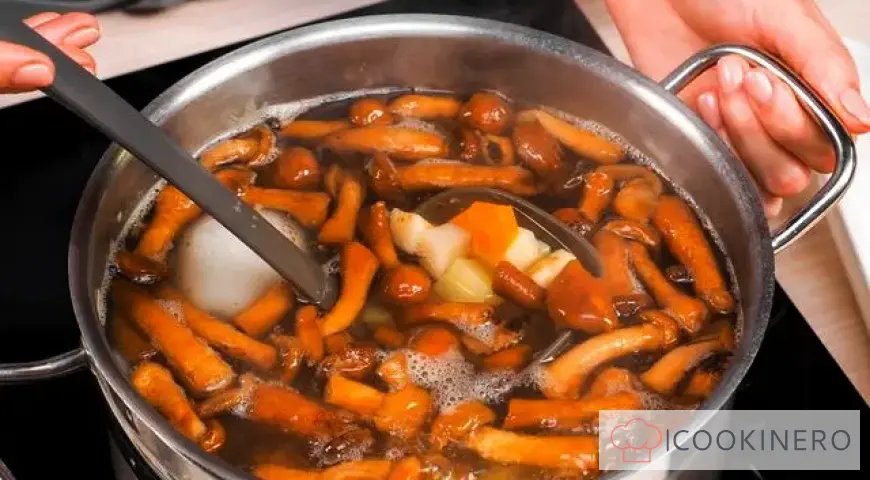 Soupe aux champignons et au miel