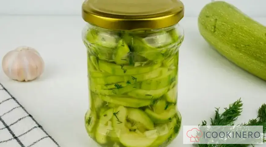 Zucchini with greens for the winter