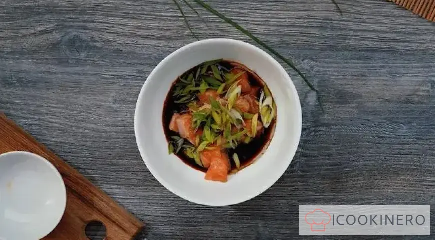 Poke mit Lachs