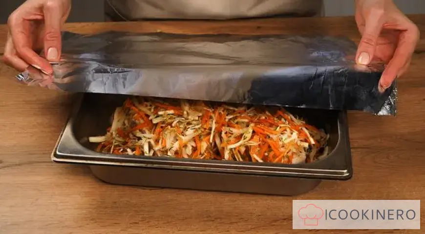 Baked chicken with cabbage