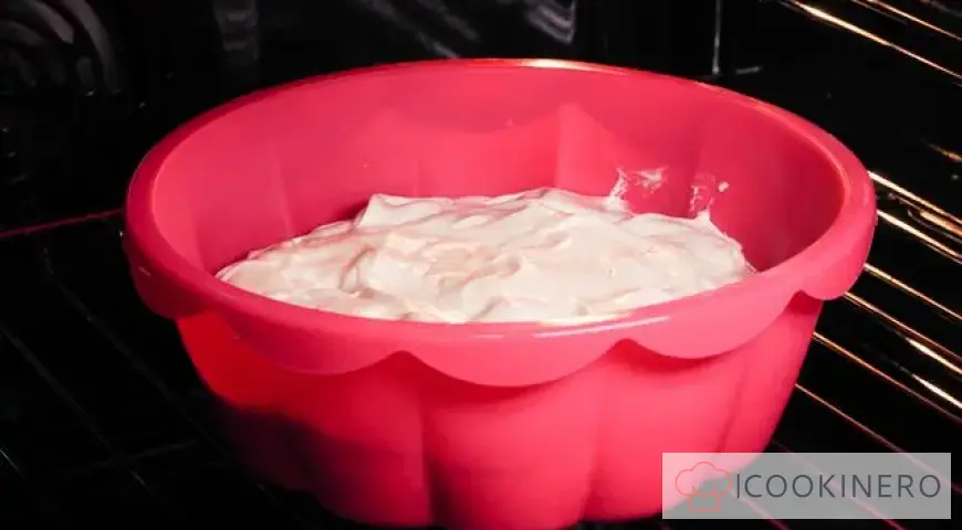 Fluffy cake