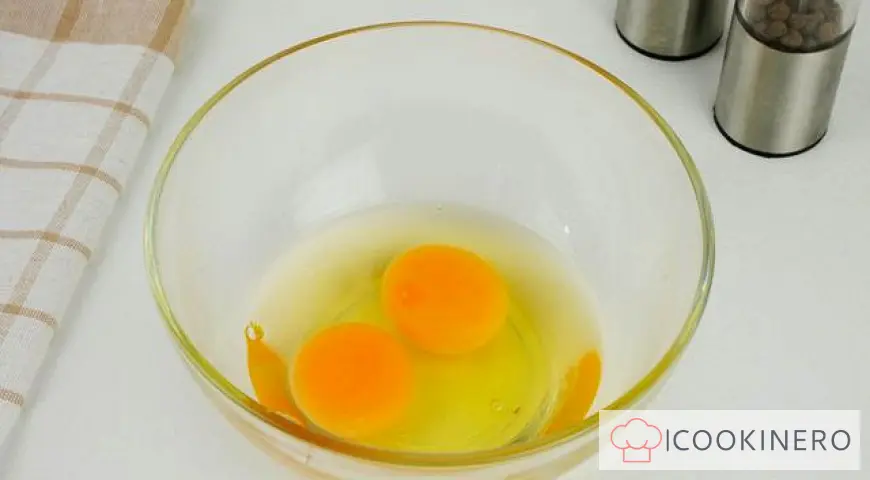 Toast con uovo e aglio