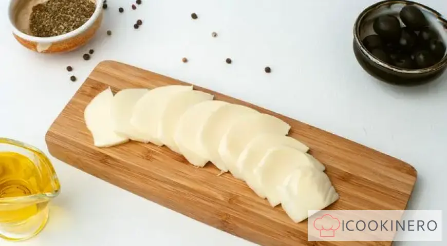 Insalata greca con mozzarella