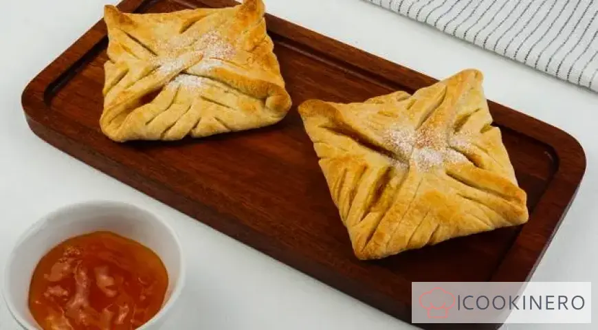 Sfogliatine con confettura di mango e pesca