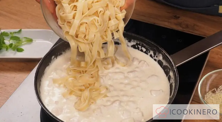 Fettuccine mit Hühnchen