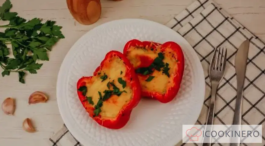 Baked peppers with cottage cheese and herbs