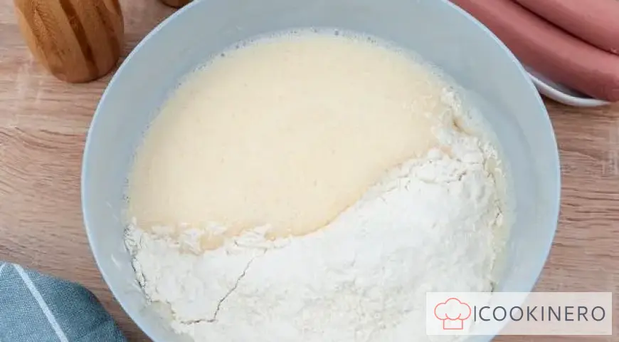 Saucisses en pâte au fromage