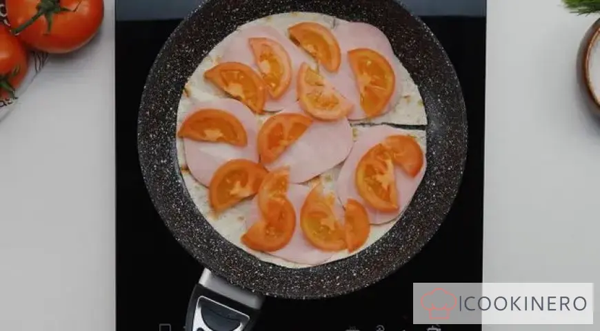 Pita mit Ei und Schinken