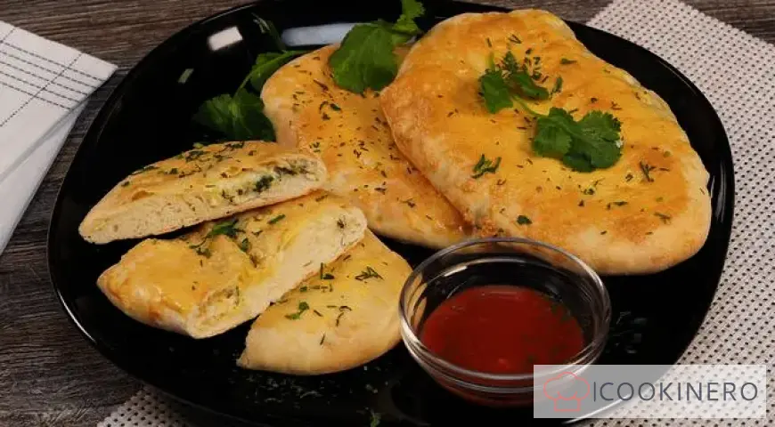 Khachapuri à la levure et au fromage
