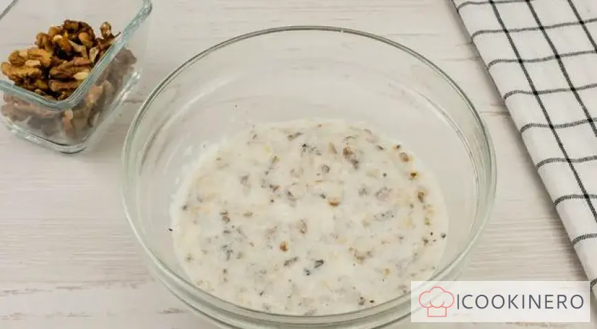 Crème de riz norvégienne aux fraises et aux noix