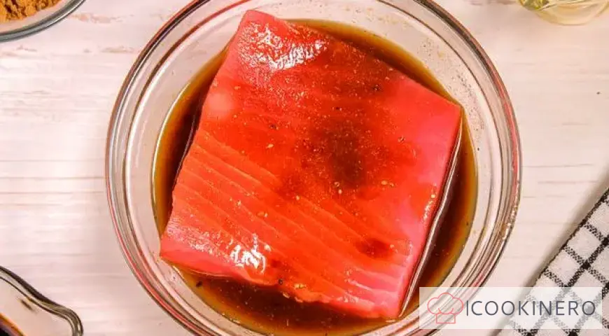Thunfischsteak in Sojasauce