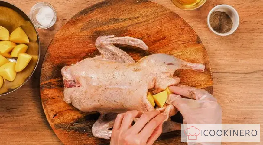 Baked duck with potatoes
