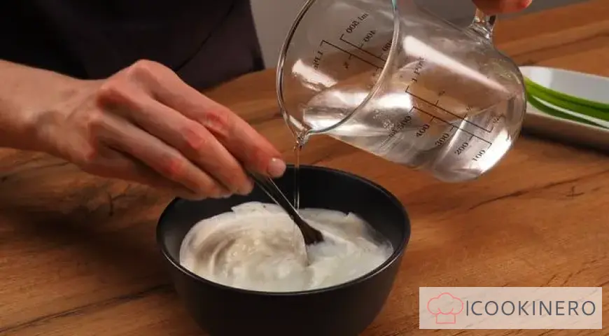 Meatballs in sour cream