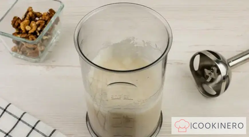 Crème de riz norvégienne aux fraises et aux noix