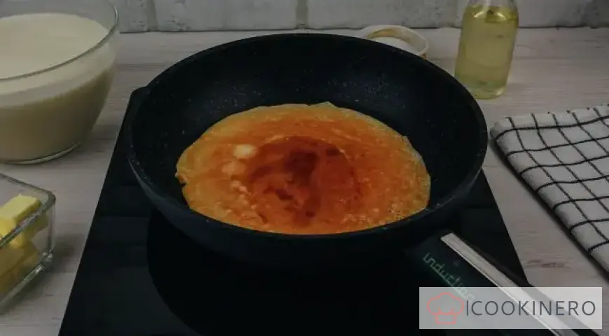 Pfannkuchen mit Kondensmilch