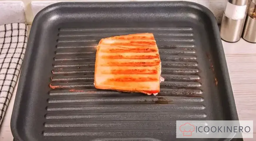 Thunfischsteak in Sojasauce