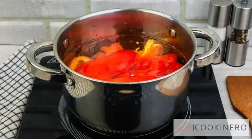 Pickled bell peppers with garlic for the winter