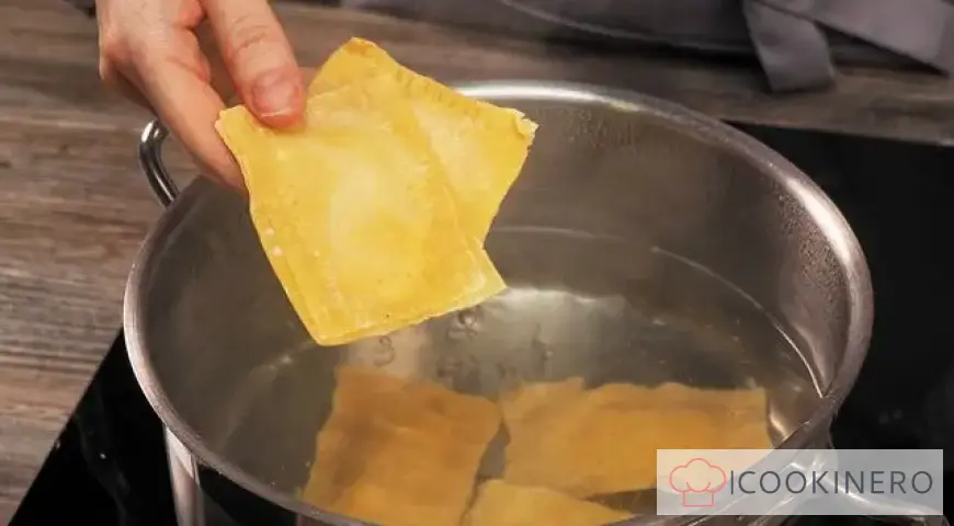Ravioli with spinach