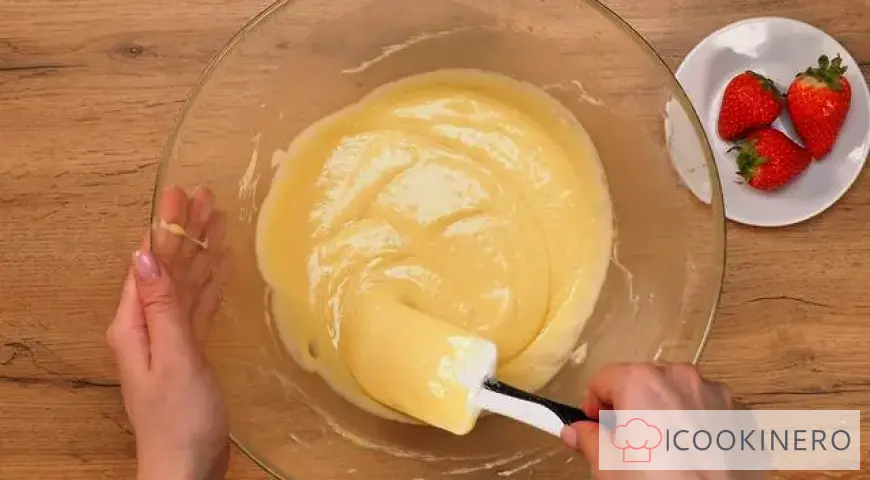 Sponge cake in a frying pan