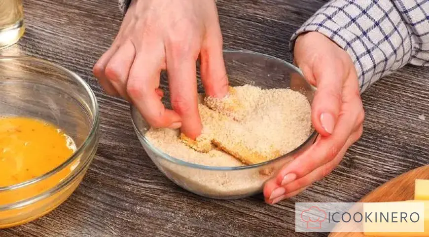 Fried cheese in breadcrumbs