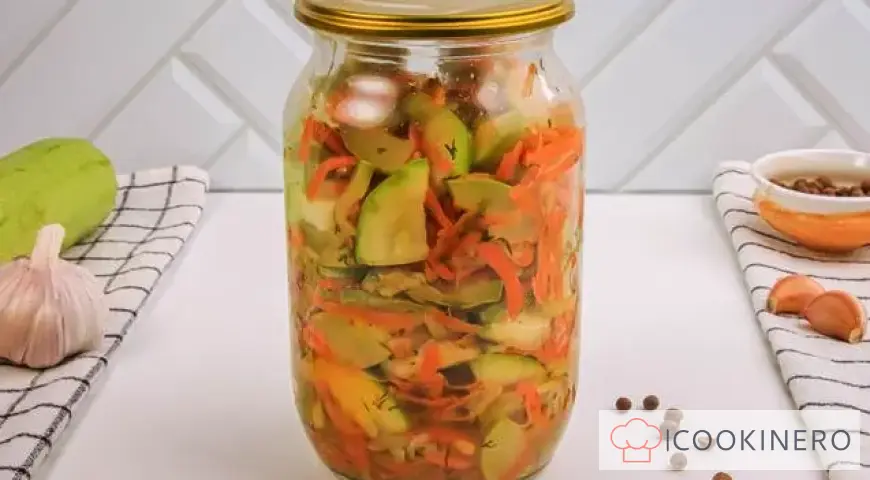 Ensalada de calabacín para el invierno sin esterilización