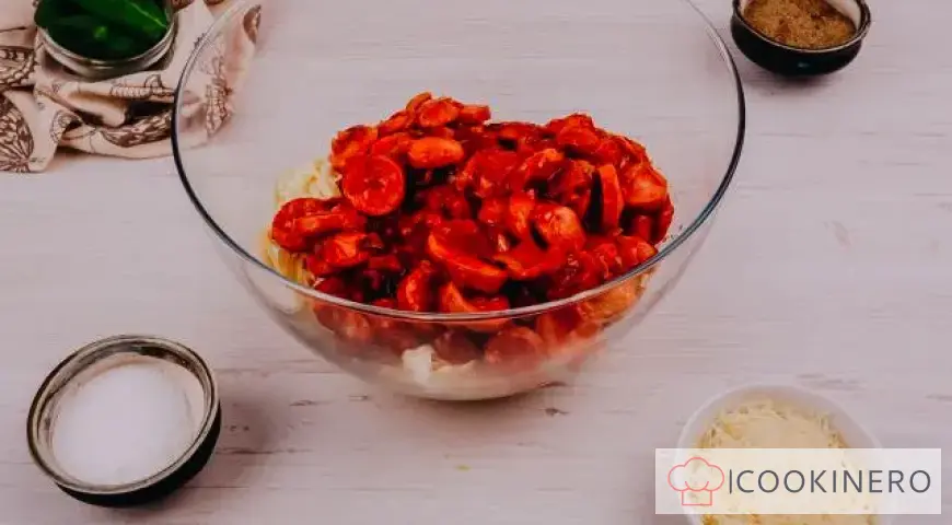 Pasta with sausages in tomato sauce