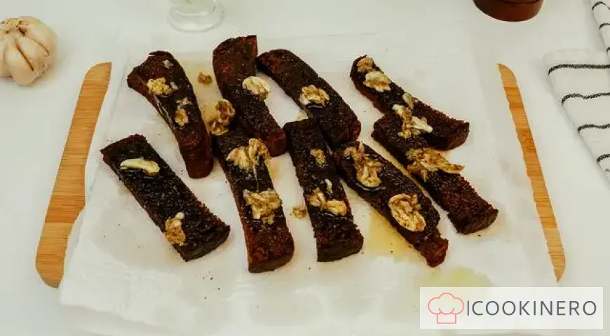Black Bread Croutons with Garlic