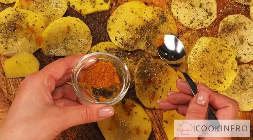 Chips in a frying pan