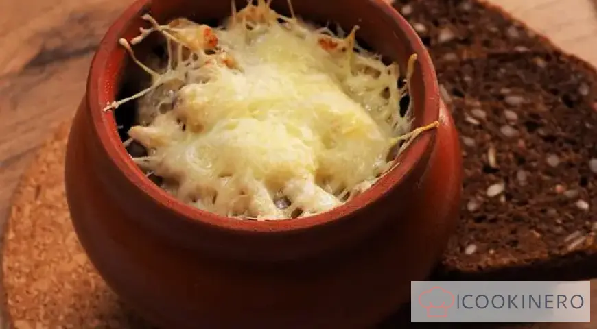 Julienne mit Milch und Hühnchen