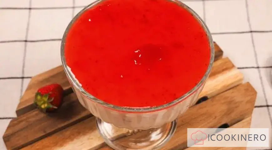 Sauerrahm-Panna-Cotta
