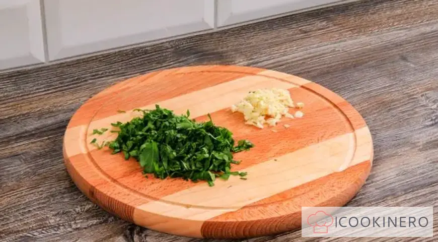 Farfalle with red fish