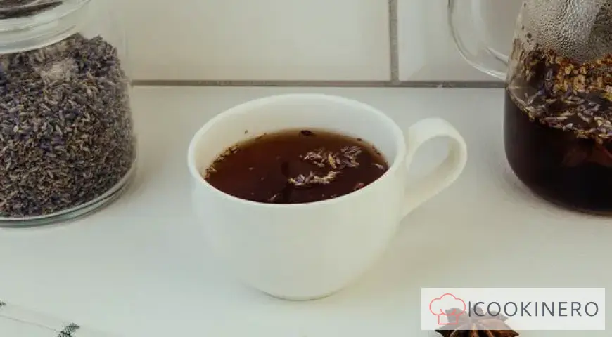 Tee mit Lavendel