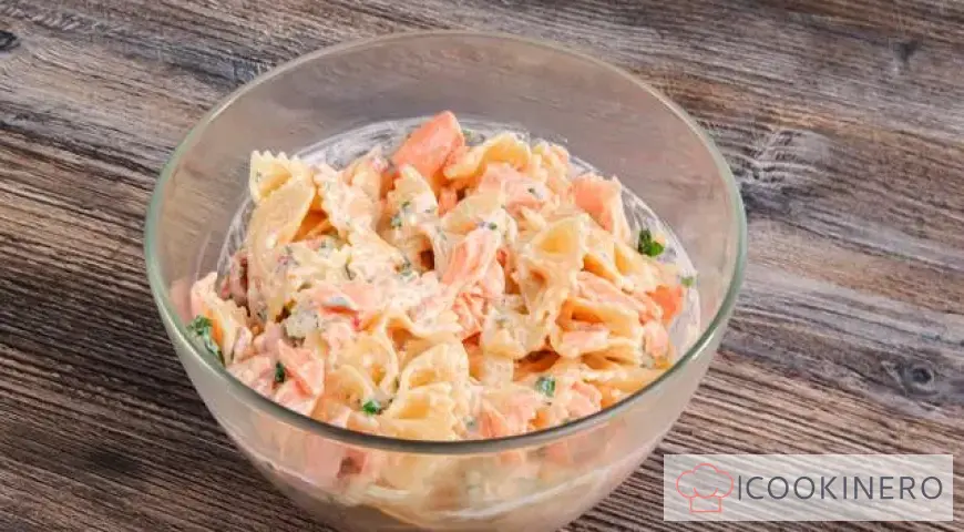 Farfalle with red fish
