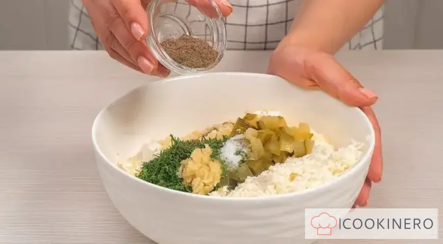 Fromage aux concombres marinés
