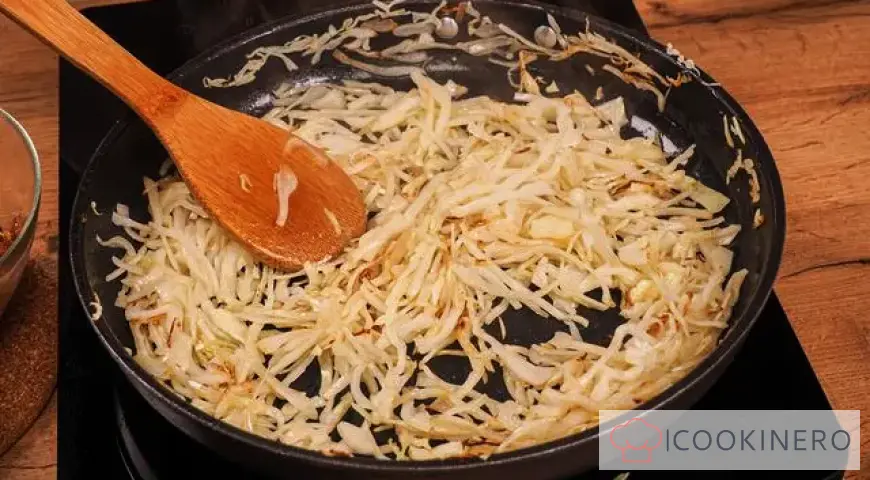 Cabbage soup with dried mushrooms