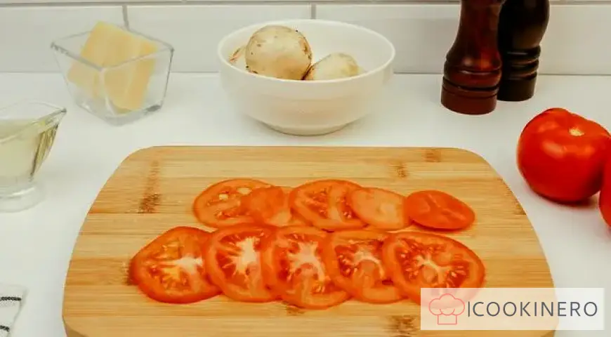Potato casserole with minced meat in a frying pan