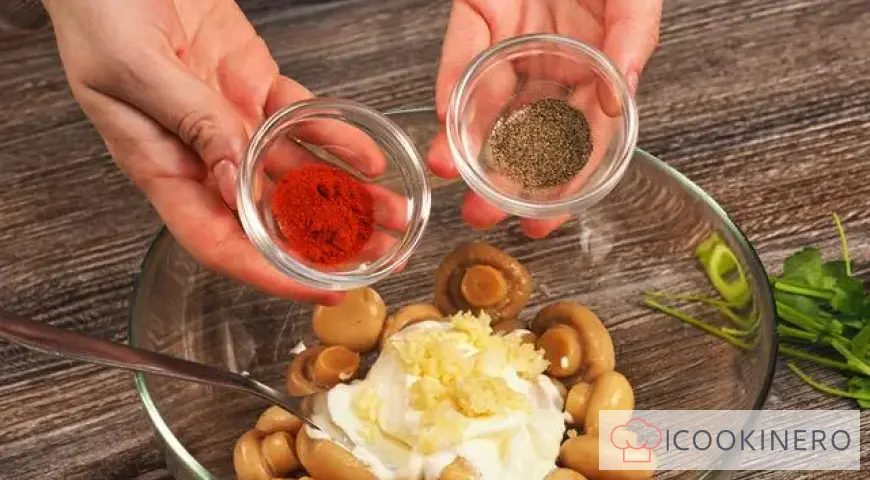 Canned champignons in the oven