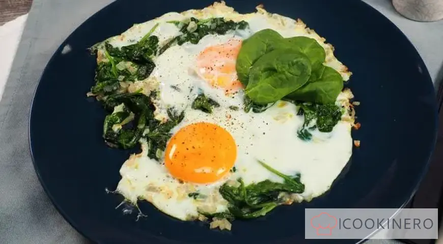 Scrambled eggs with spinach