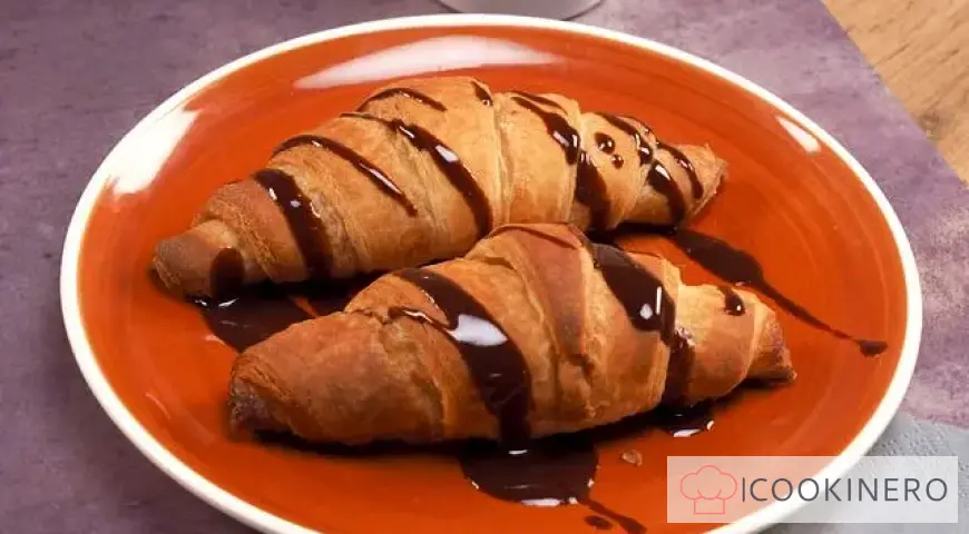 Cornetti al cioccolato al latte