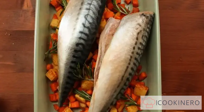 Mackerel baked with potatoes