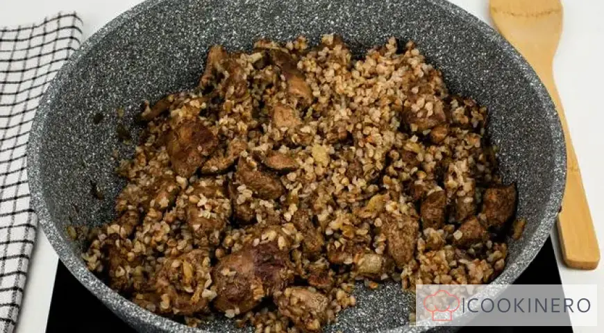 Buckwheat with chicken liver