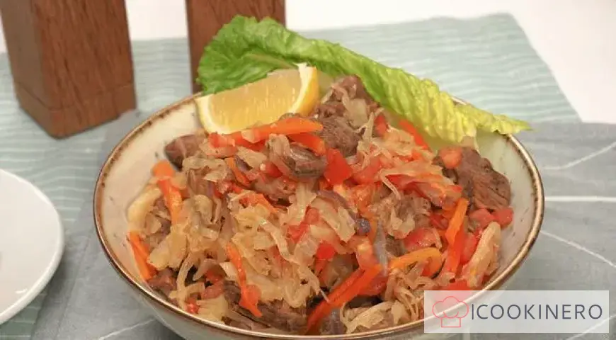 Bigos de repollo fresco