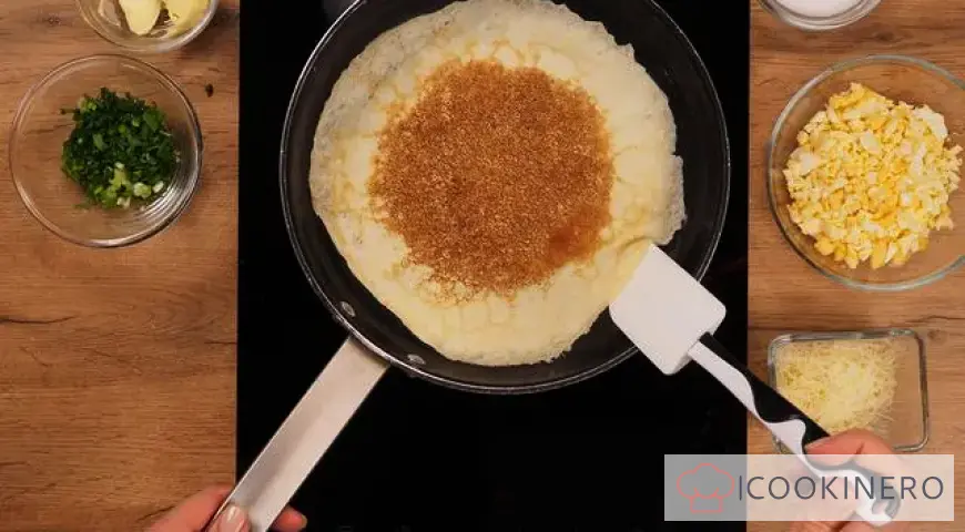 Frittelle ripiene di uova