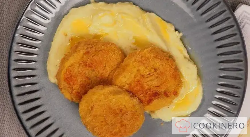 Semplici cotolette di ceci impanate