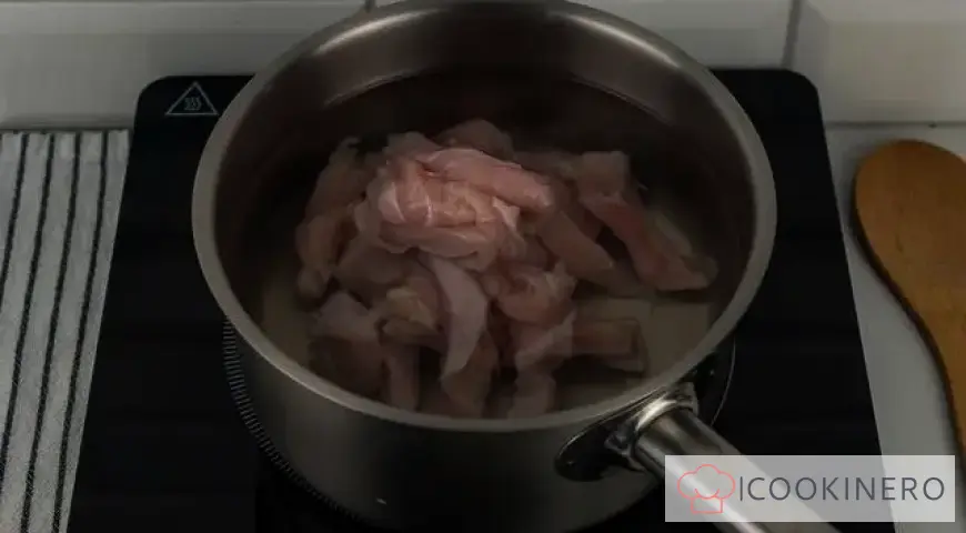 Sauerkraut soup with chicken