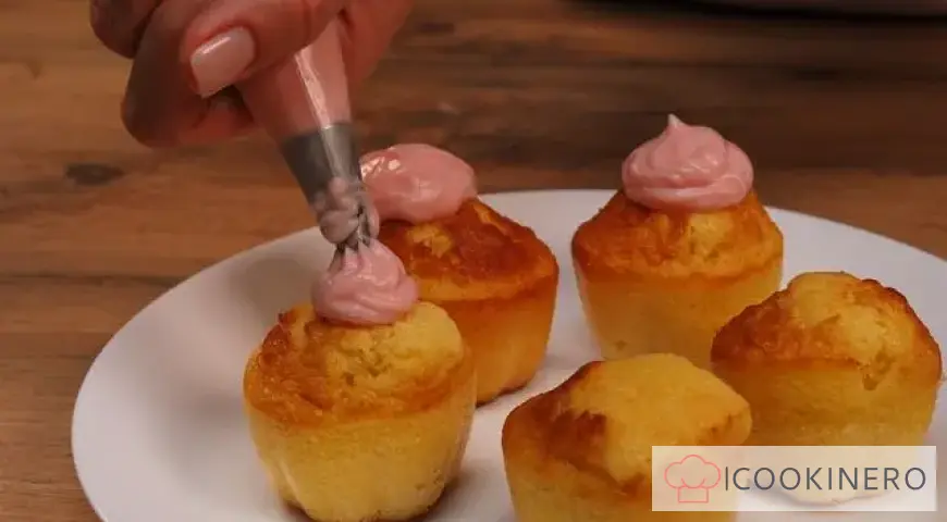 Vanilla Cupcakes